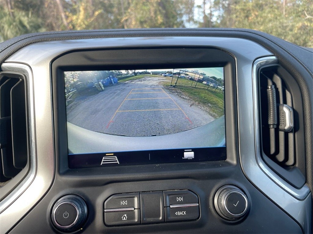 2021 Chevrolet Silverado 1500 LT - Photo 17