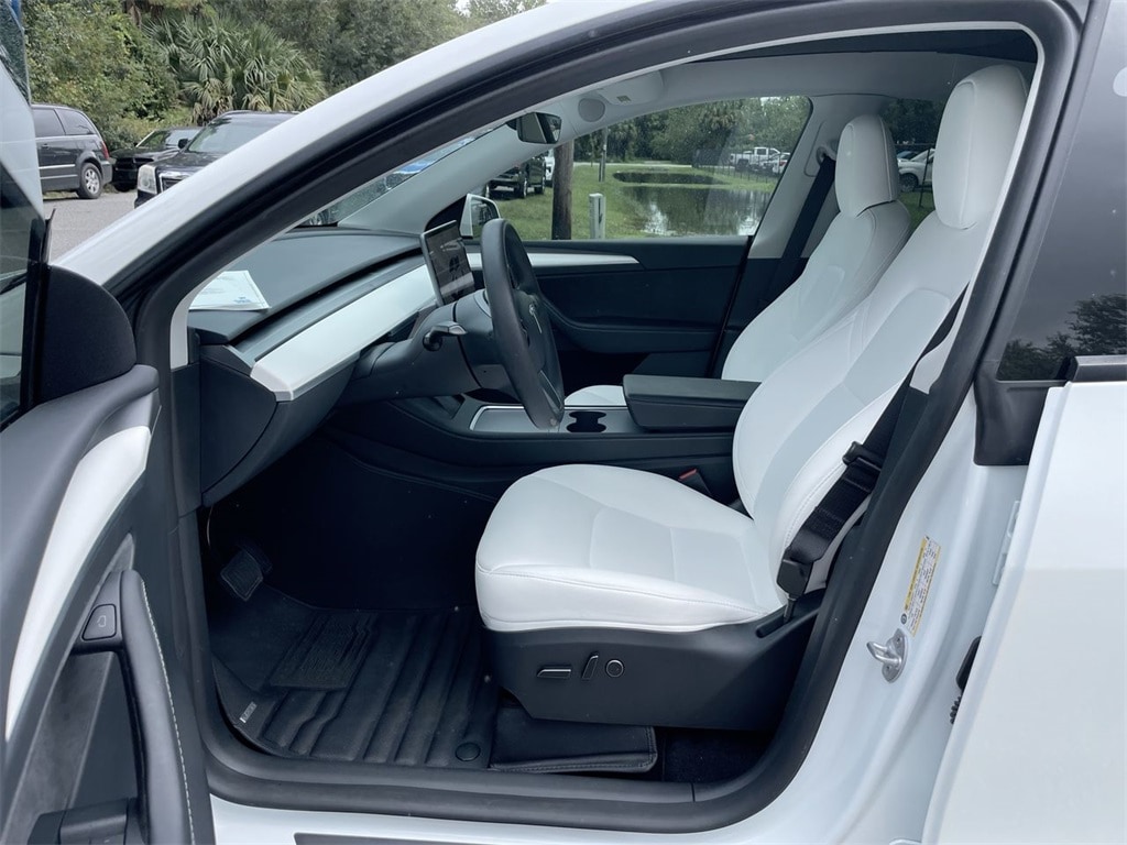 2023 Tesla Model Y Long Range - Photo 11