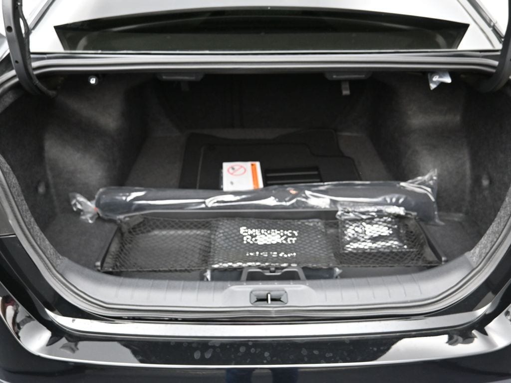 2025 Nissan Altima SV - Photo 24