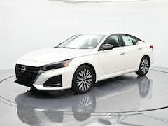 2025 Nissan Altima SV Sedan