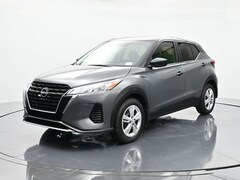 2025 Nissan Kicks Play S SUV