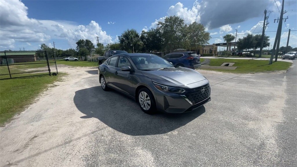 2025 Nissan Sentra S photo 2