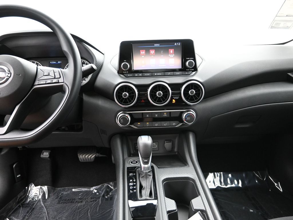 2025 Nissan Sentra S - Photo 17