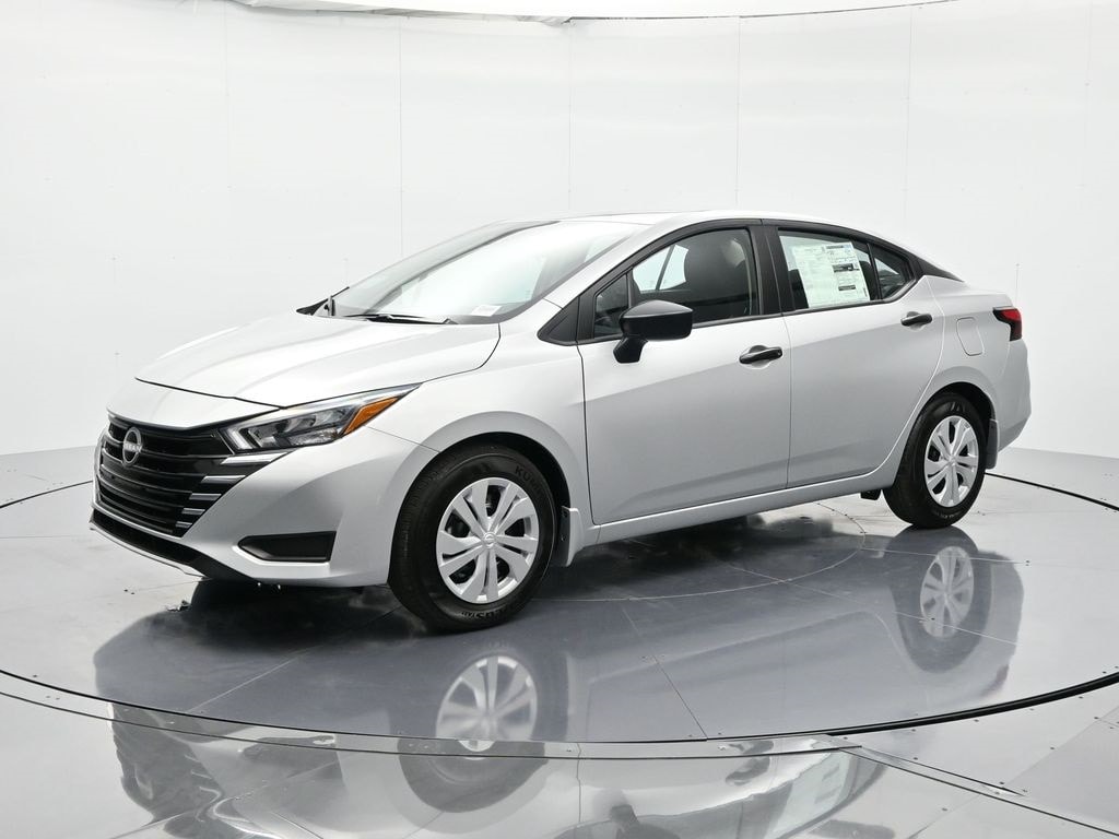 2025 Nissan Versa Sedan S's photo