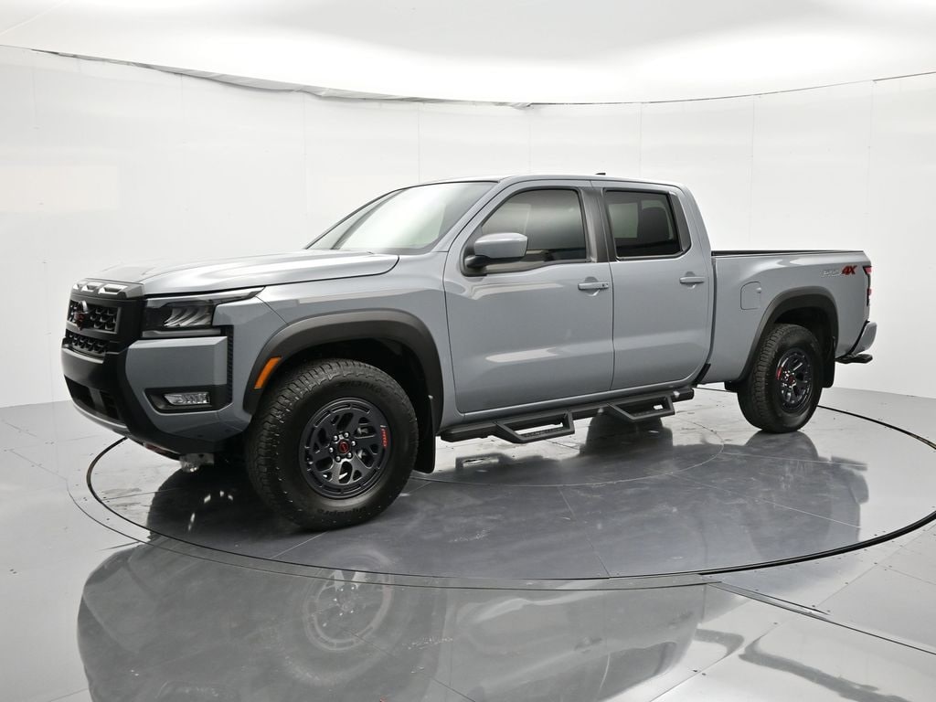 2026 Nissan Frontier PRO-4X's photo