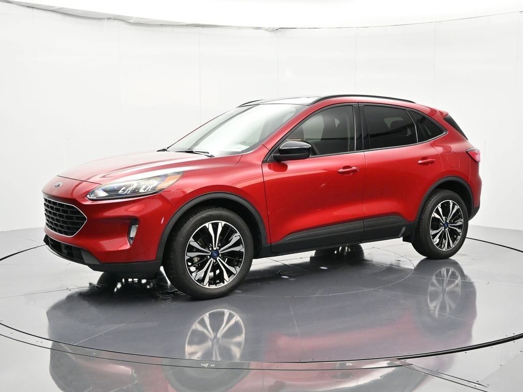 2022 Ford Escape SEL's photo