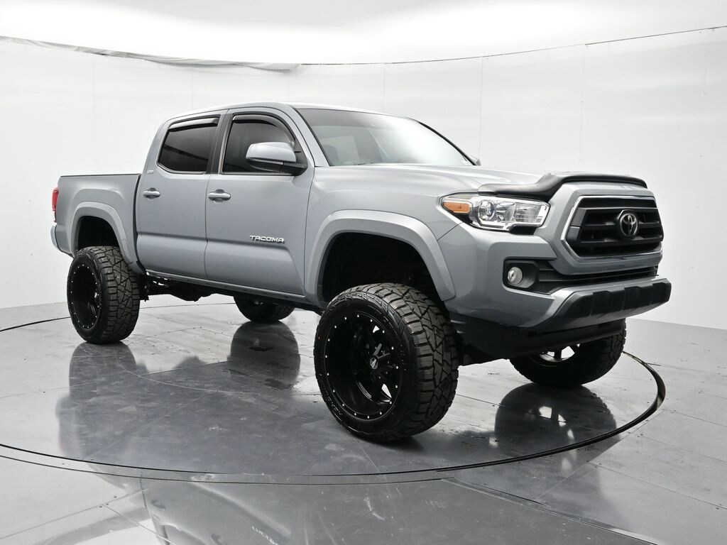 2021 Toyota Tacoma SR V6 photo 3