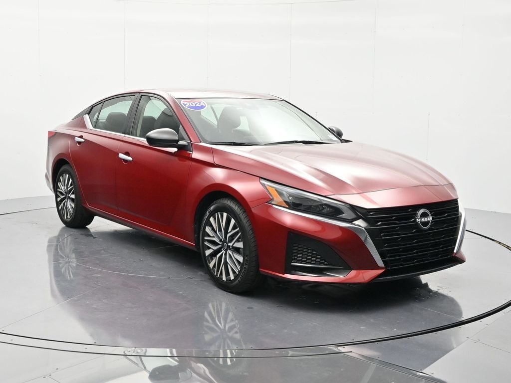Certified 2024 Nissan Altima 2.5 SV Sedan