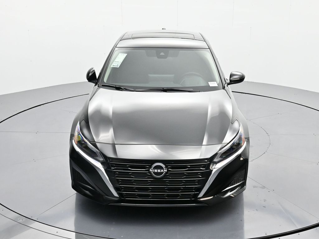 2025 Nissan Altima SV - Photo 30