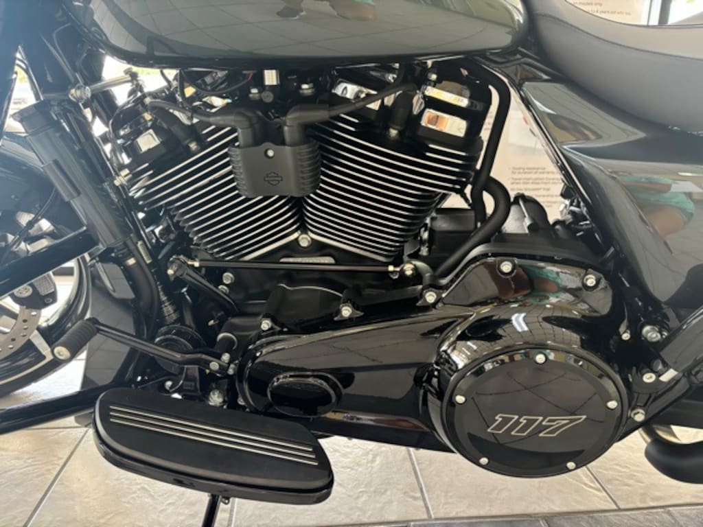 Used 2025 Harley-Davidson   Motorcycle