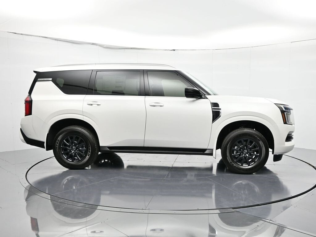 2026 Nissan Armada SV photo 4