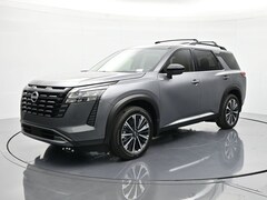 2026 Nissan Pathfinder Platinum SUV