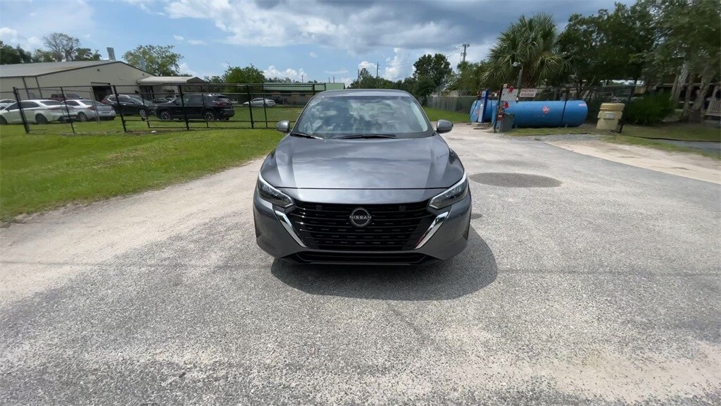 2025 Nissan Sentra S photo 3