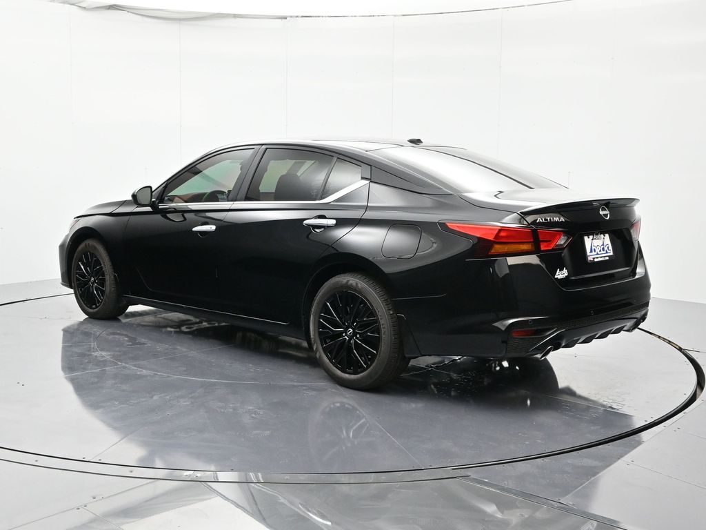 2025 Nissan Altima SV - Photo 7
