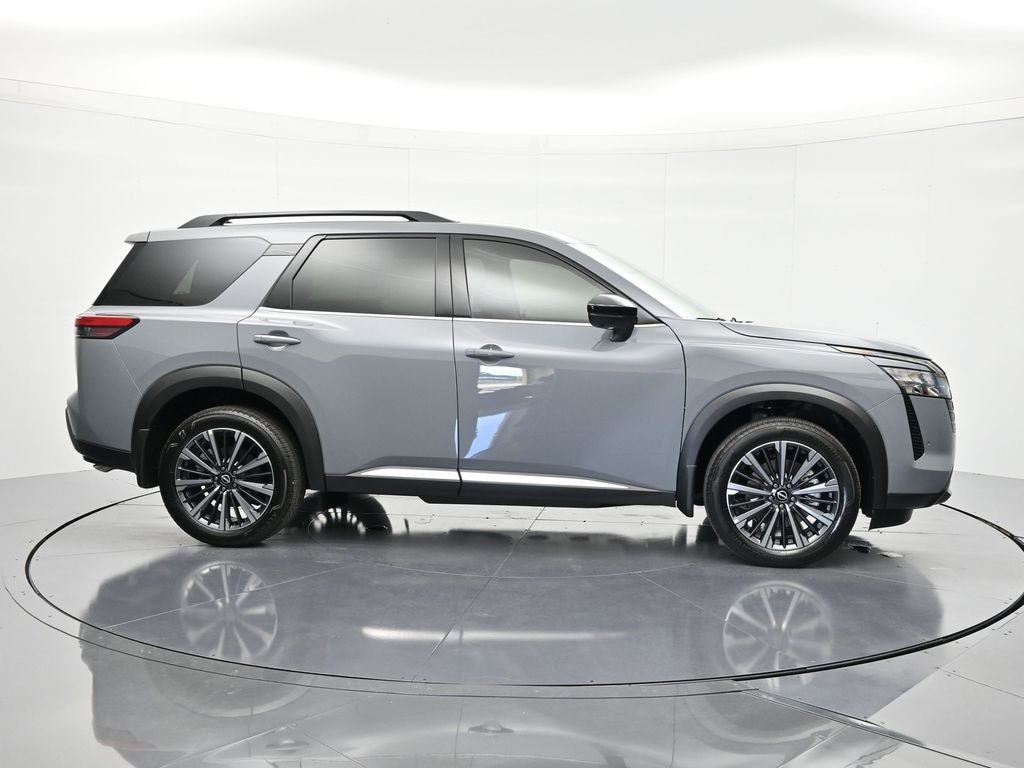 New 2026 Nissan Pathfinder Platinum SUV