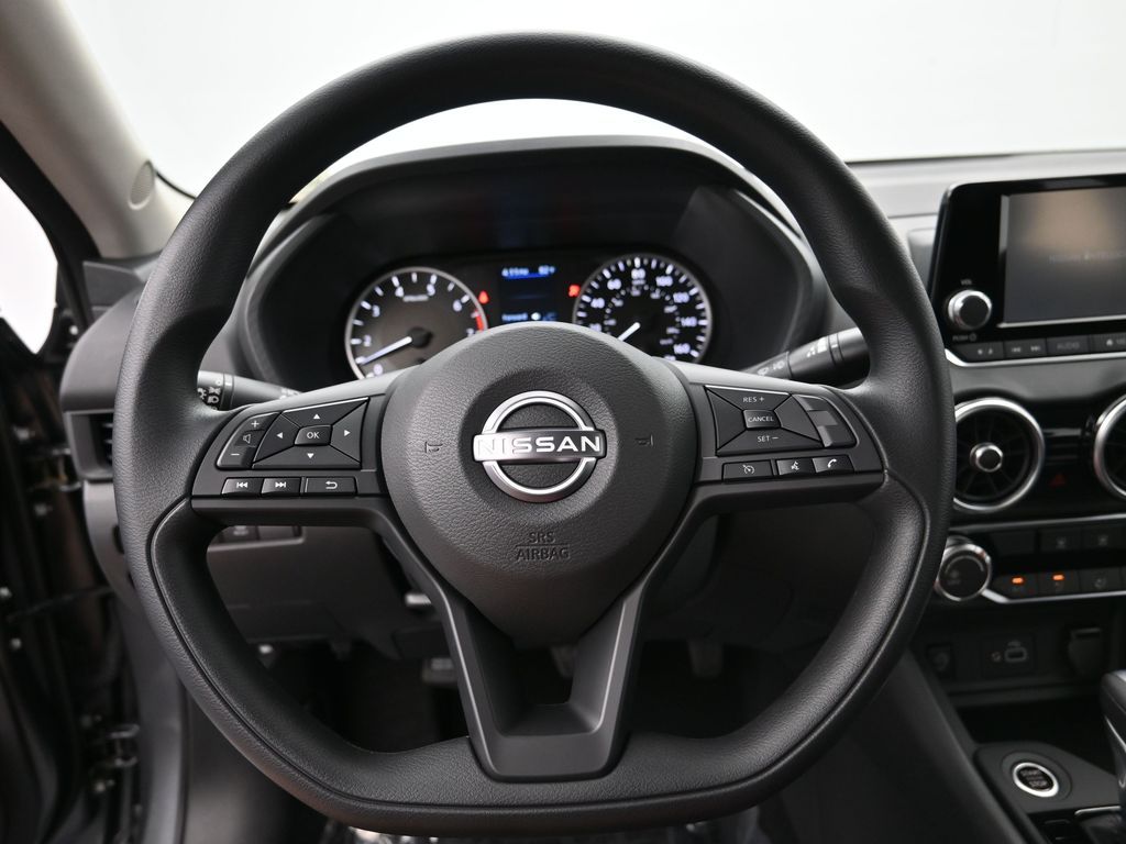 2025 Nissan Sentra S - Photo 13