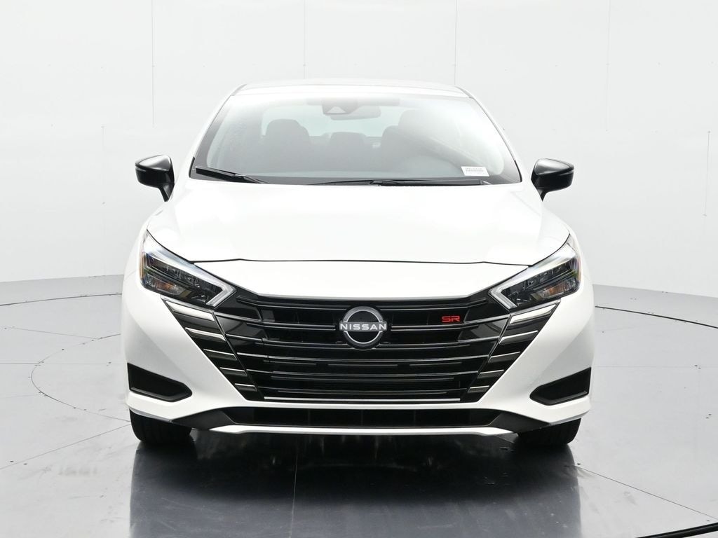 New 2025 Nissan Versa 1.6 SR Sedan