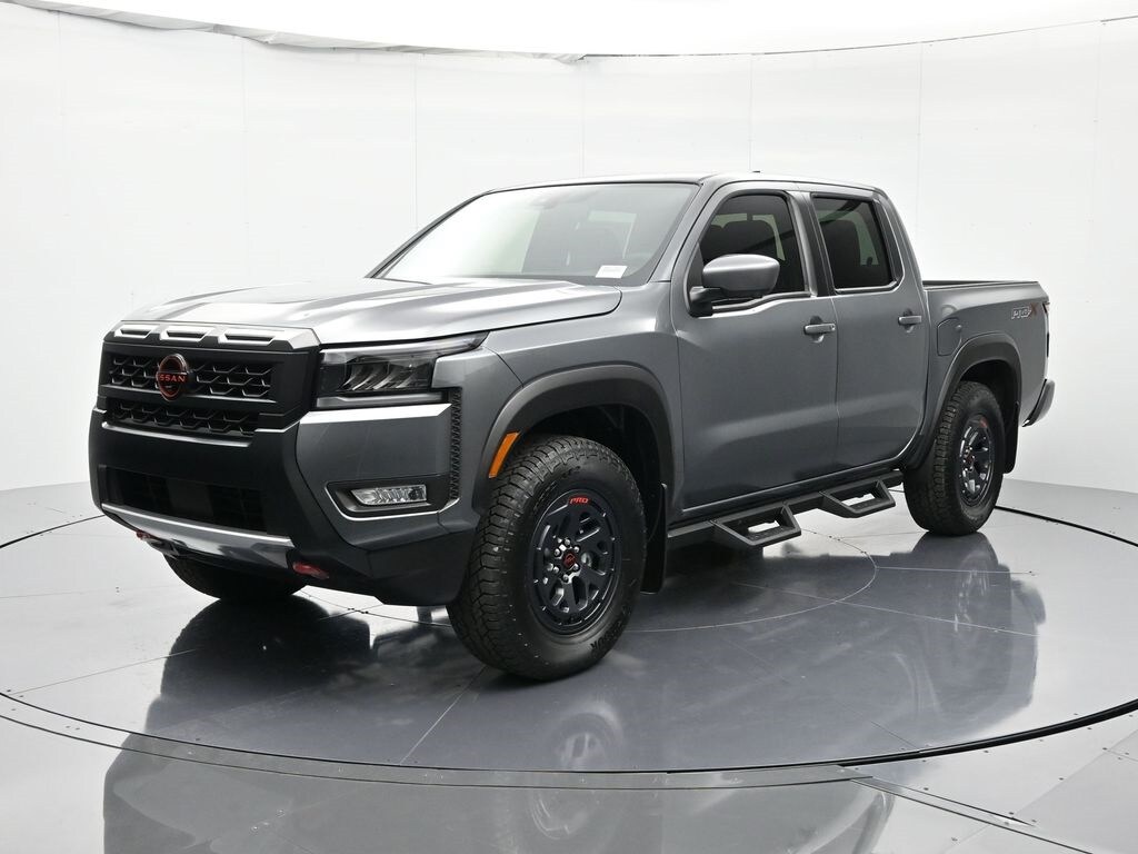 2026 Nissan Frontier PRO-X's photo