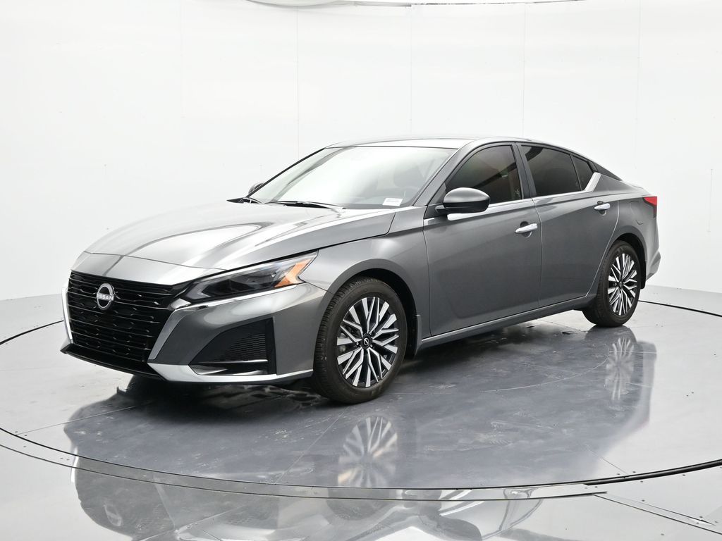2025 Nissan Altima Sedan 