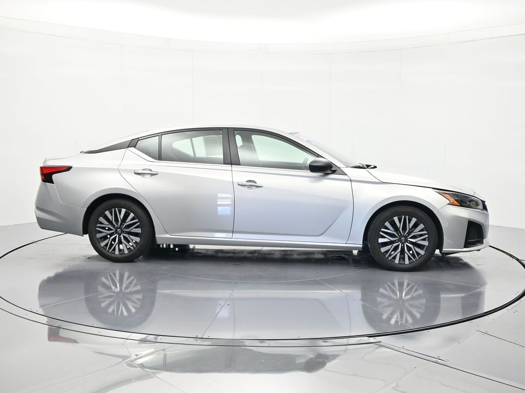 Certified 2024 Nissan Altima 2.5 SV Sedan