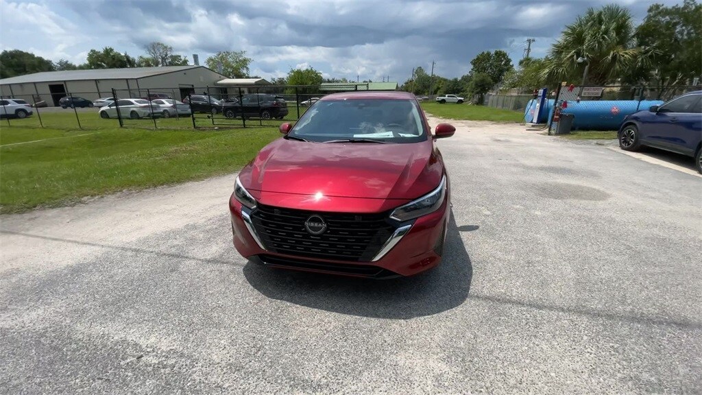 2025 Nissan Sentra SV photo 3