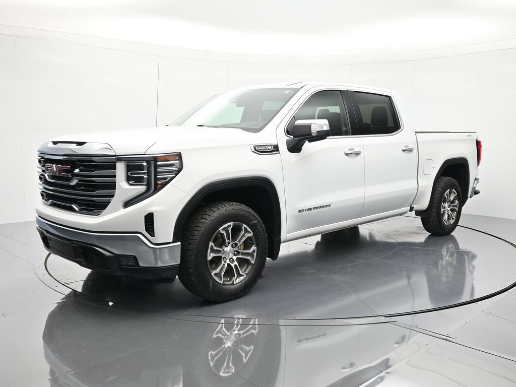 2024 GMC Sierra 4WD Crew Cab Short Box SLT's photo