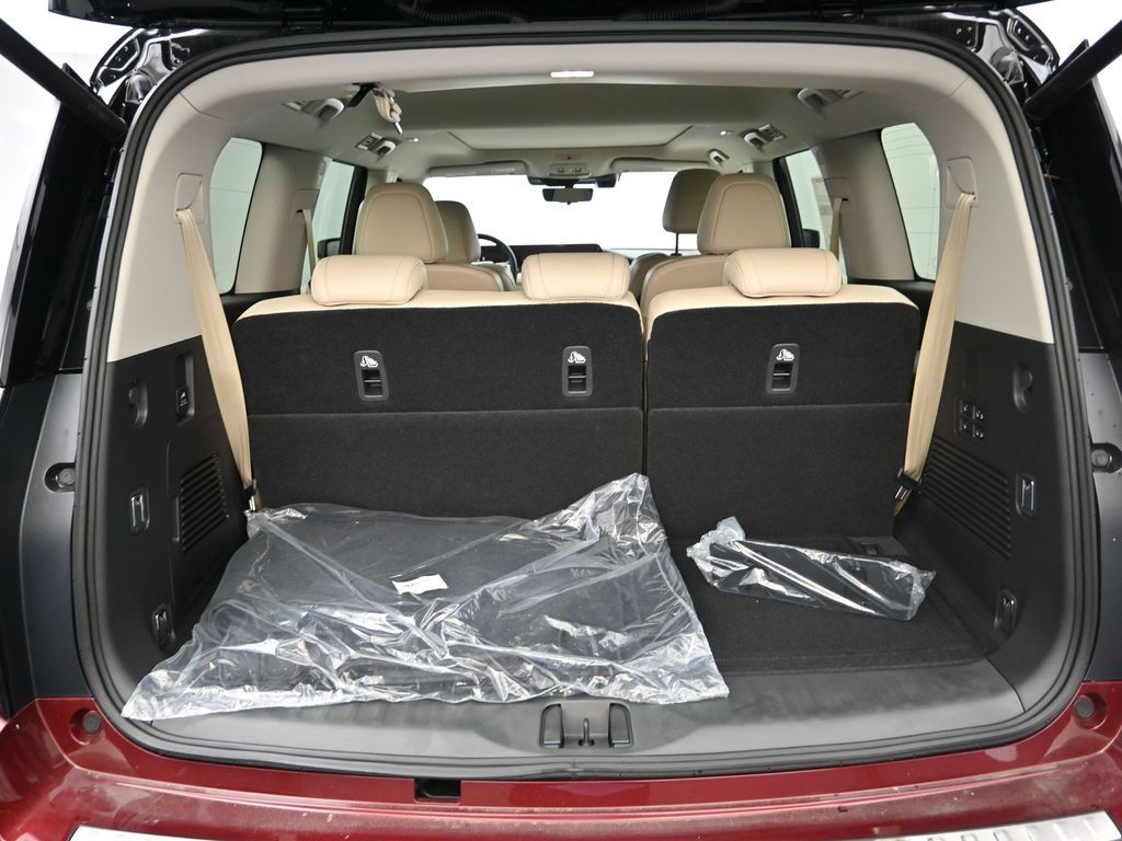 2025 Nissan Armada Platinum - Photo 25