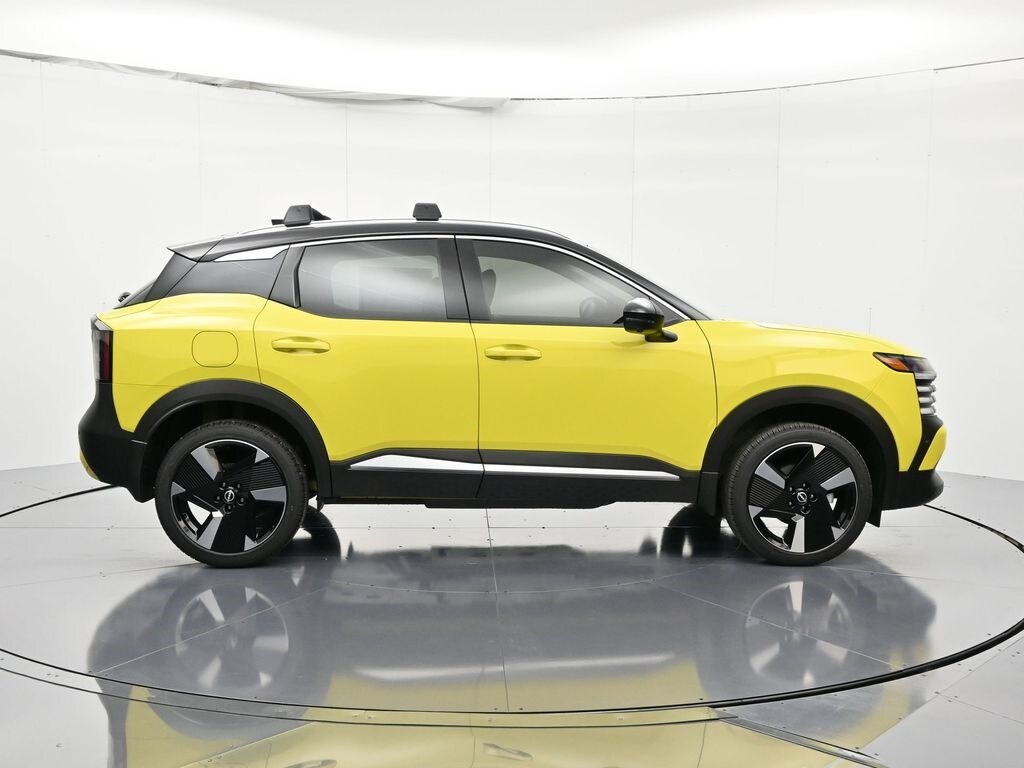 New 2026 Nissan Kicks SR SUV