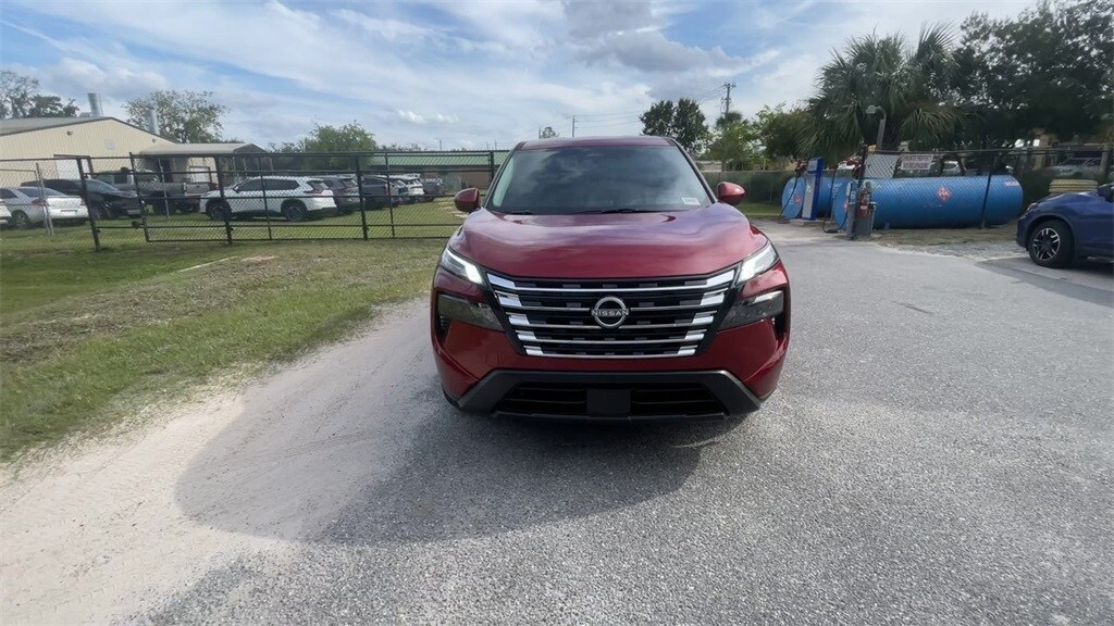 2026 Nissan Rogue SV photo 3
