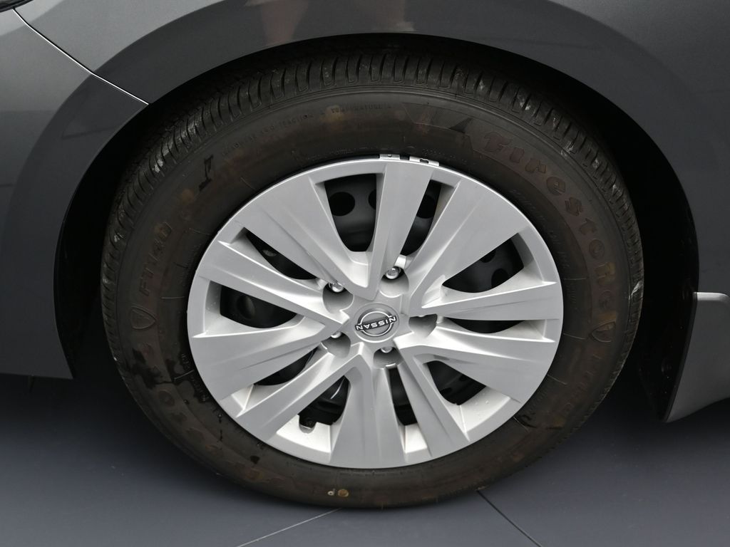 2025 Nissan Sentra S - Photo 10