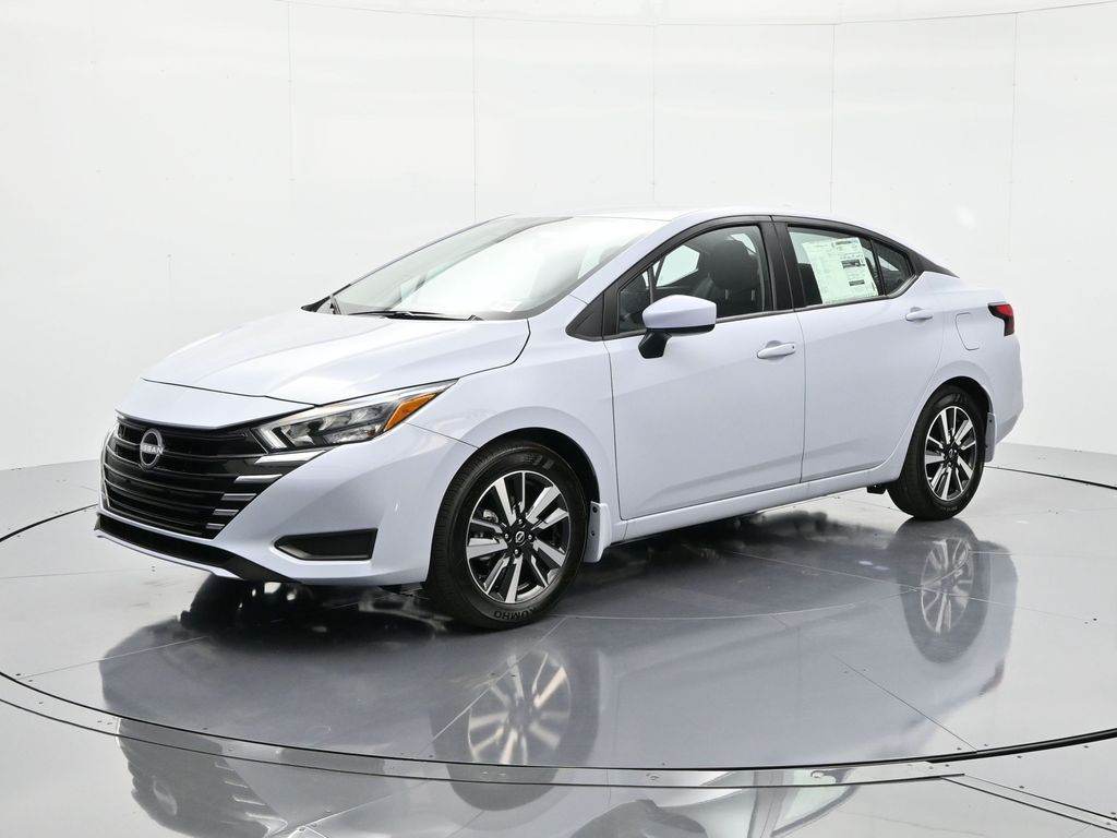 2025 Nissan Versa 1.6 SV CVT's photo