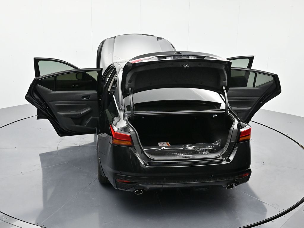 2025 Nissan Altima SV - Photo 46