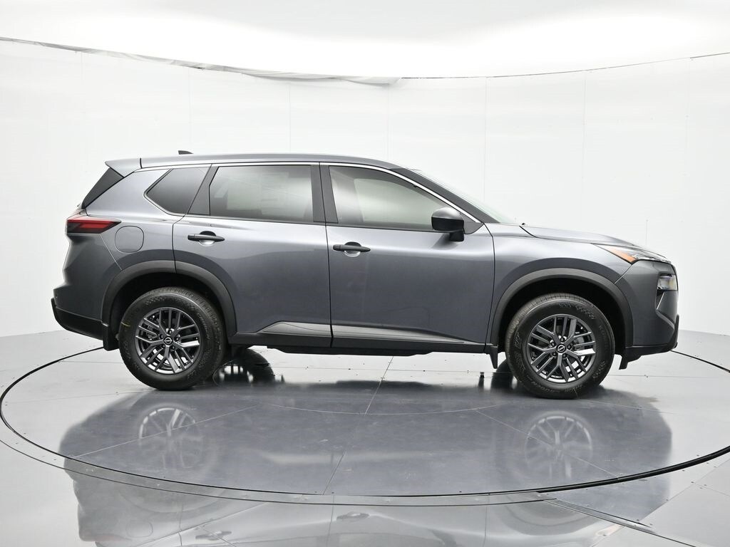 2026 Nissan Rogue S photo 4
