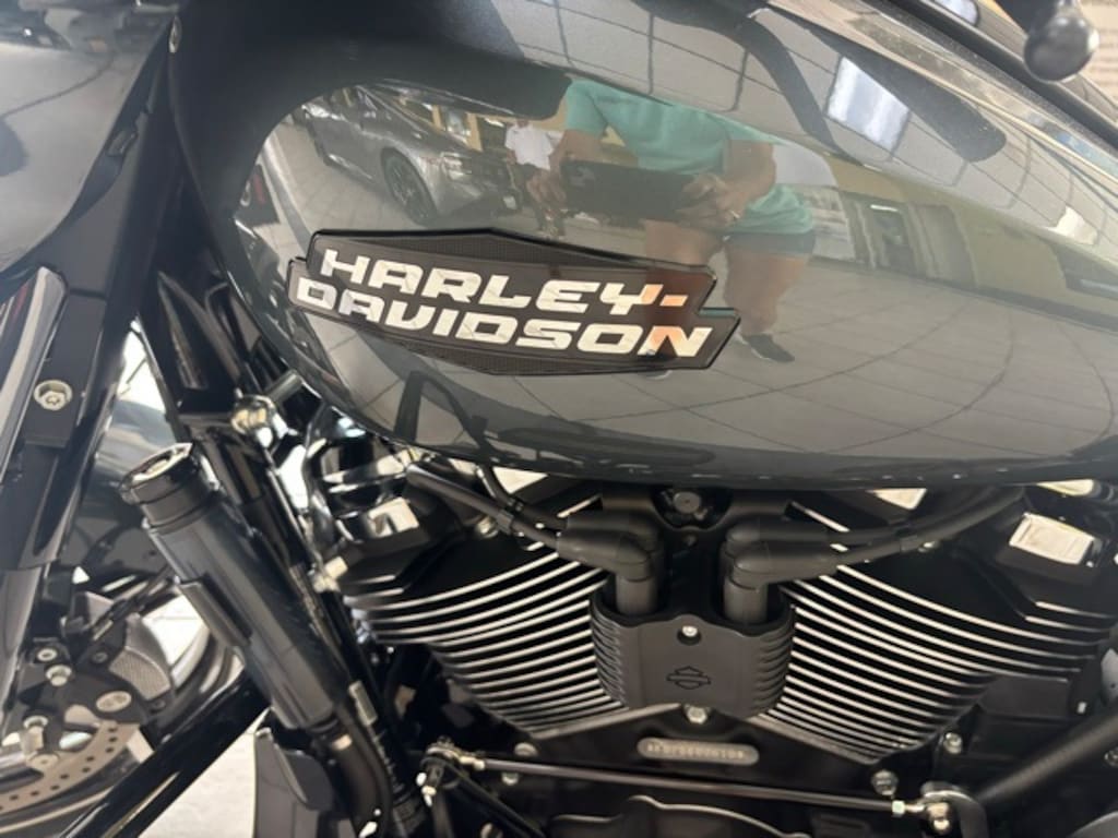 Used 2025 Harley-Davidson   Motorcycle