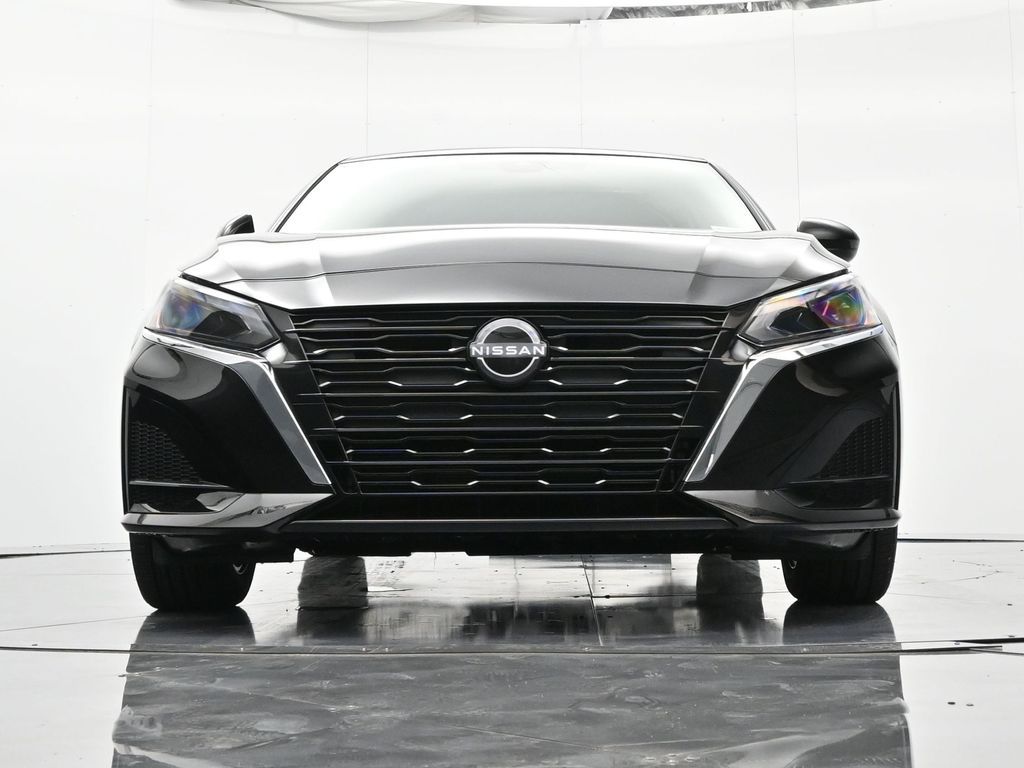 2025 Nissan Altima SV - Photo 38