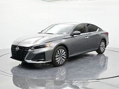 2025 Nissan Altima SV Sedan