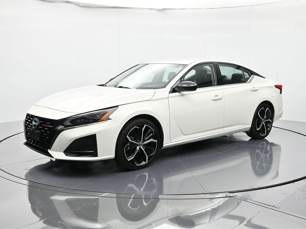 2024 Nissan Altima Sedan 