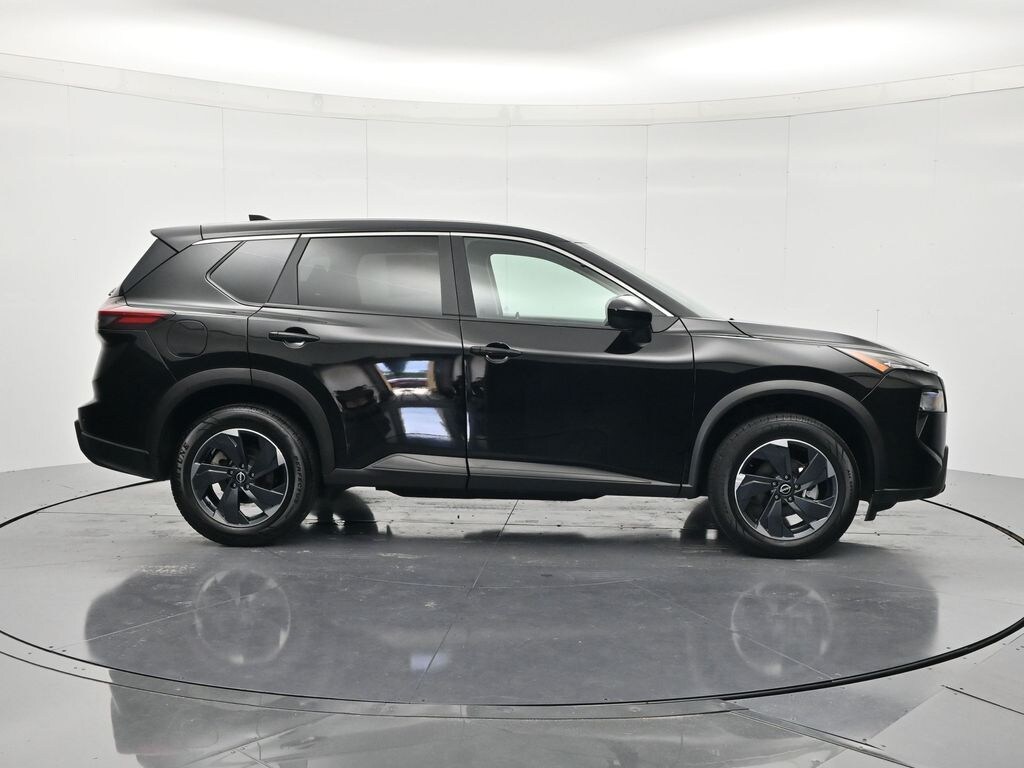 Used 2024 Nissan Rogue SV SUV