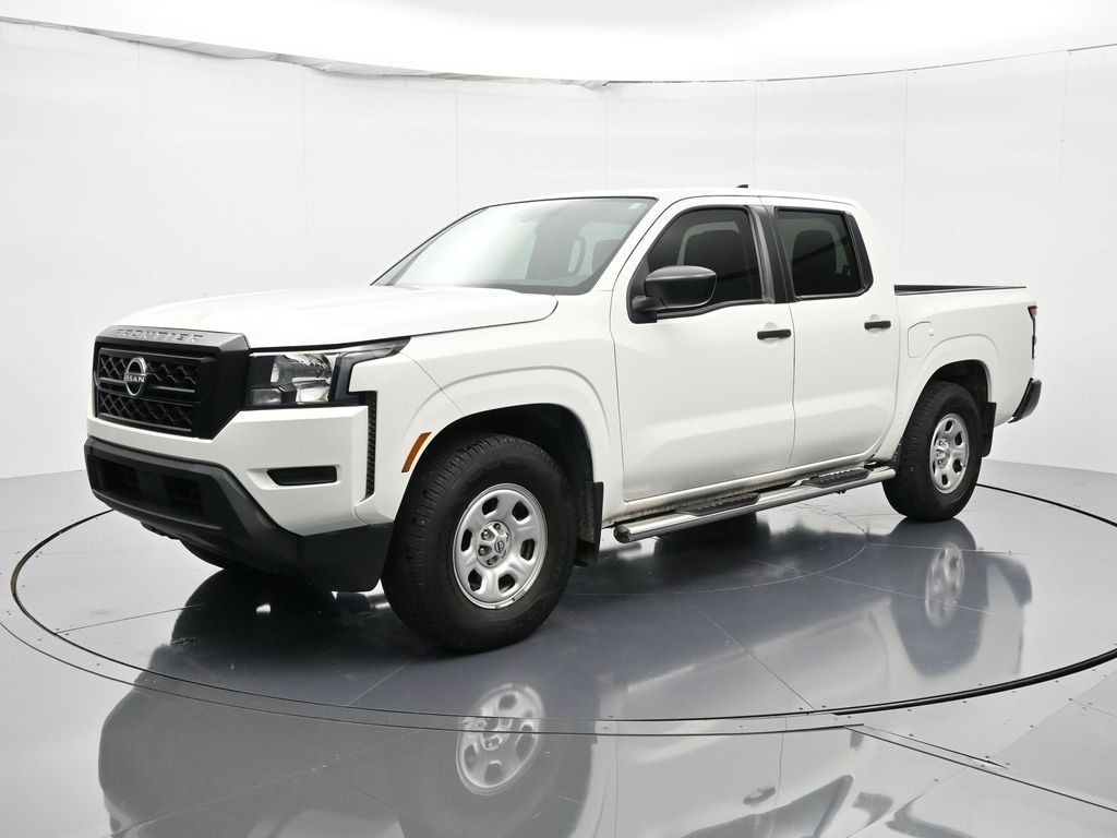 2022 Nissan Frontier S's photo