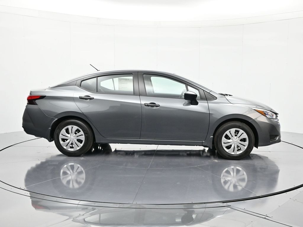 New 2025 Nissan Versa 1.6 S Sedan