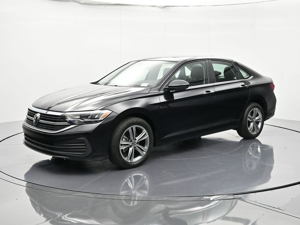 2024 Volkswagen Jetta SE's photo