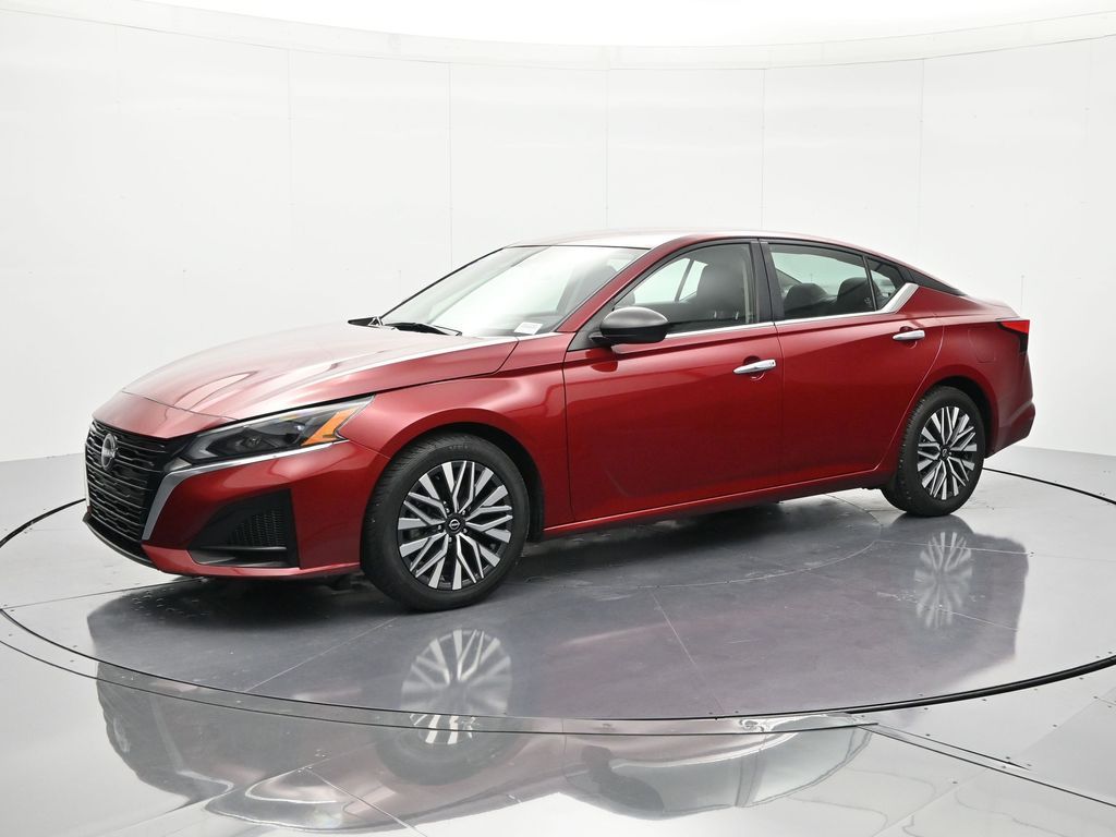 2024 Nissan Altima Sedan 