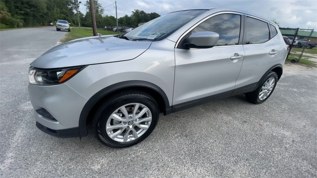 2021 Nissan Rogue Sport S photo 3