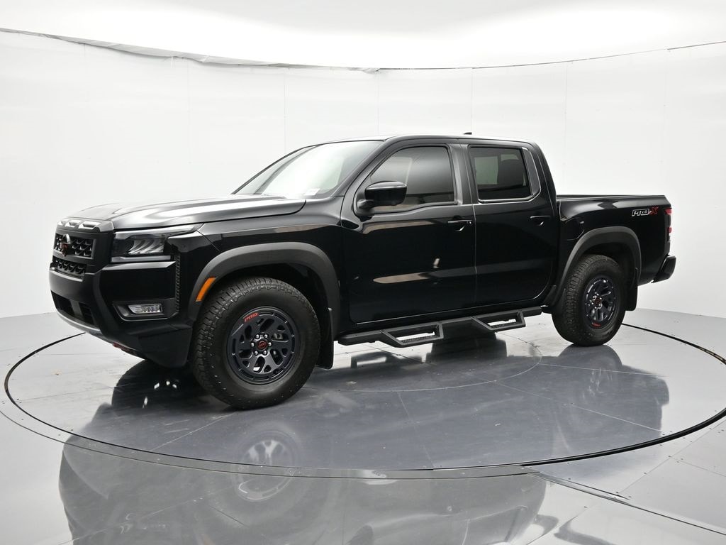 2026 Nissan Frontier PRO-X's photo