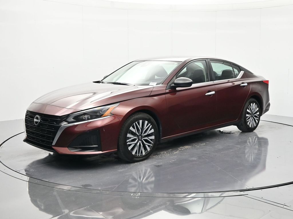 2024 Nissan Altima Sedan 