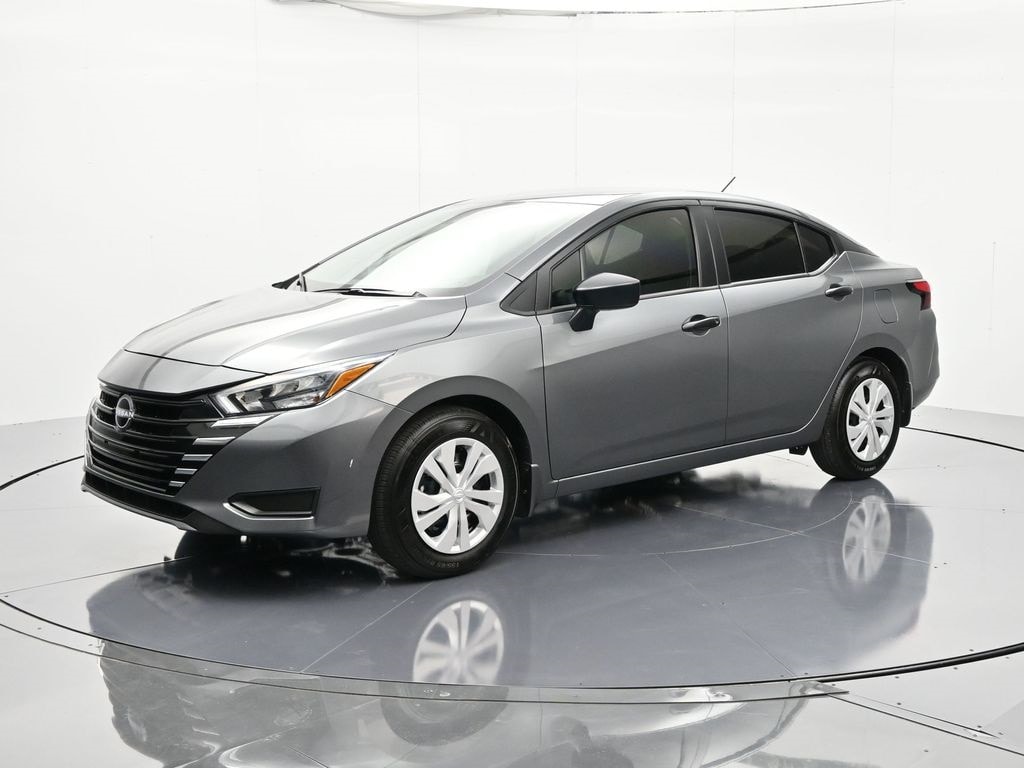 2025 Nissan Versa Sedan S's photo