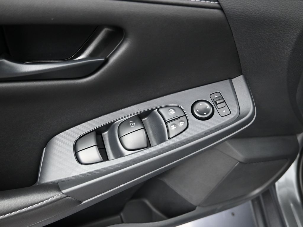 2025 Nissan Sentra S - Photo 12