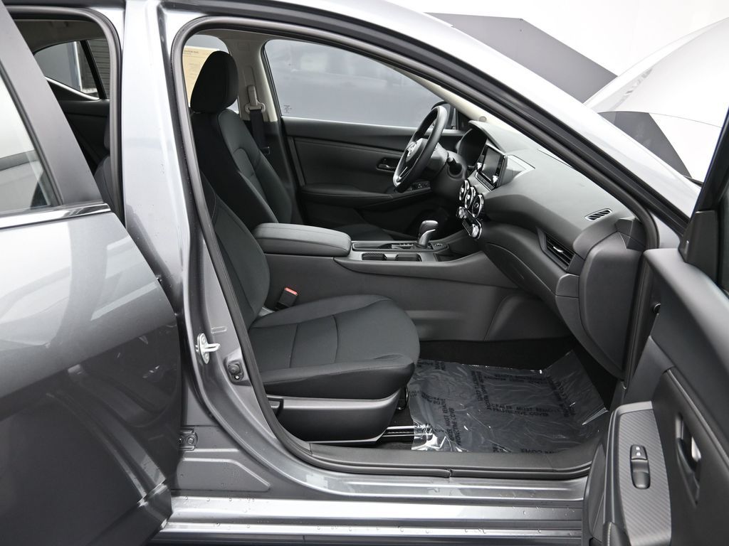 2025 Nissan Sentra S - Photo 28
