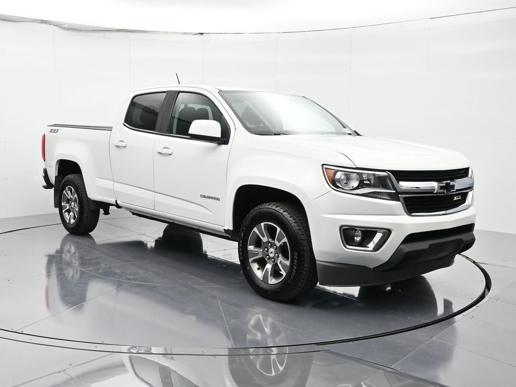 2019 Chevrolet Colorado Z71 photo 3