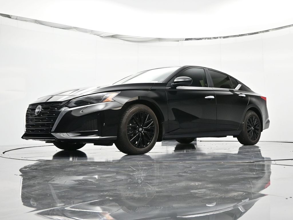2025 Nissan Altima SV - Photo 37